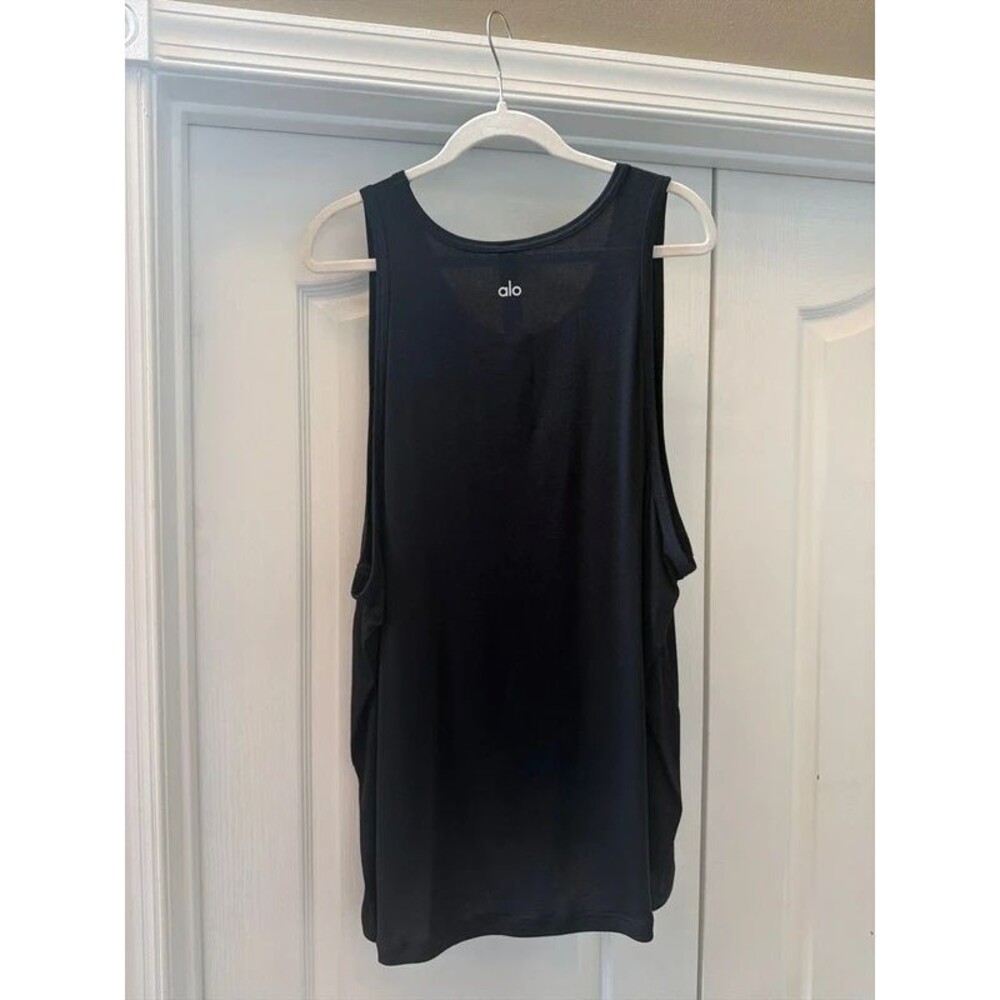 Alo Yoga women’s tank 2X